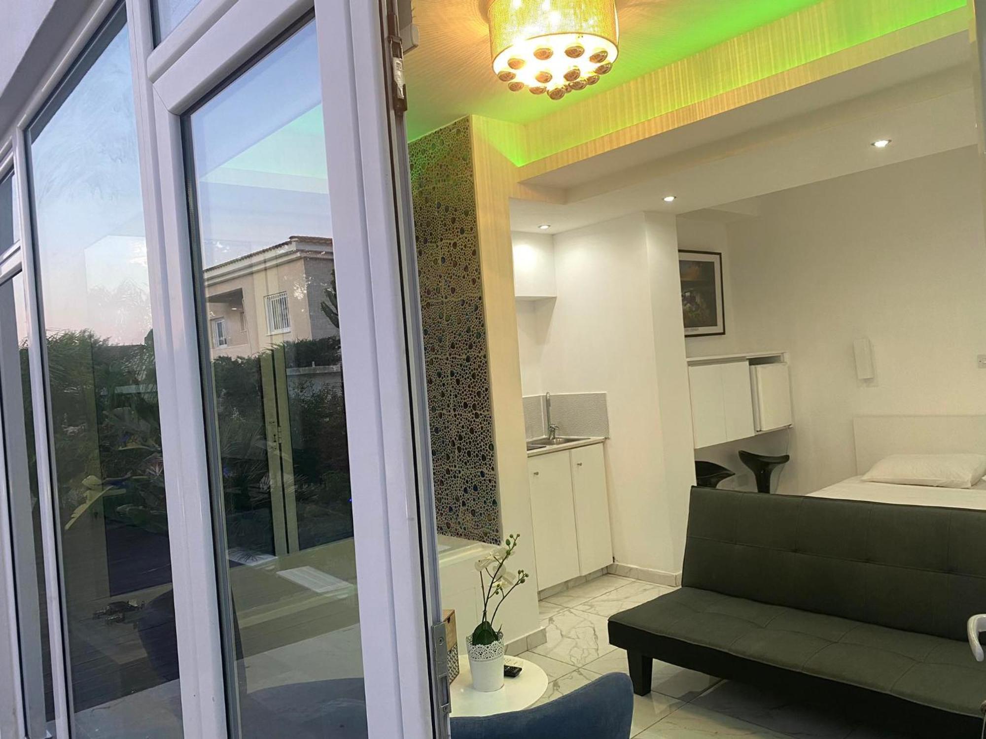 Nissi49 Apartments Ayia Napa Ngoại thất bức ảnh